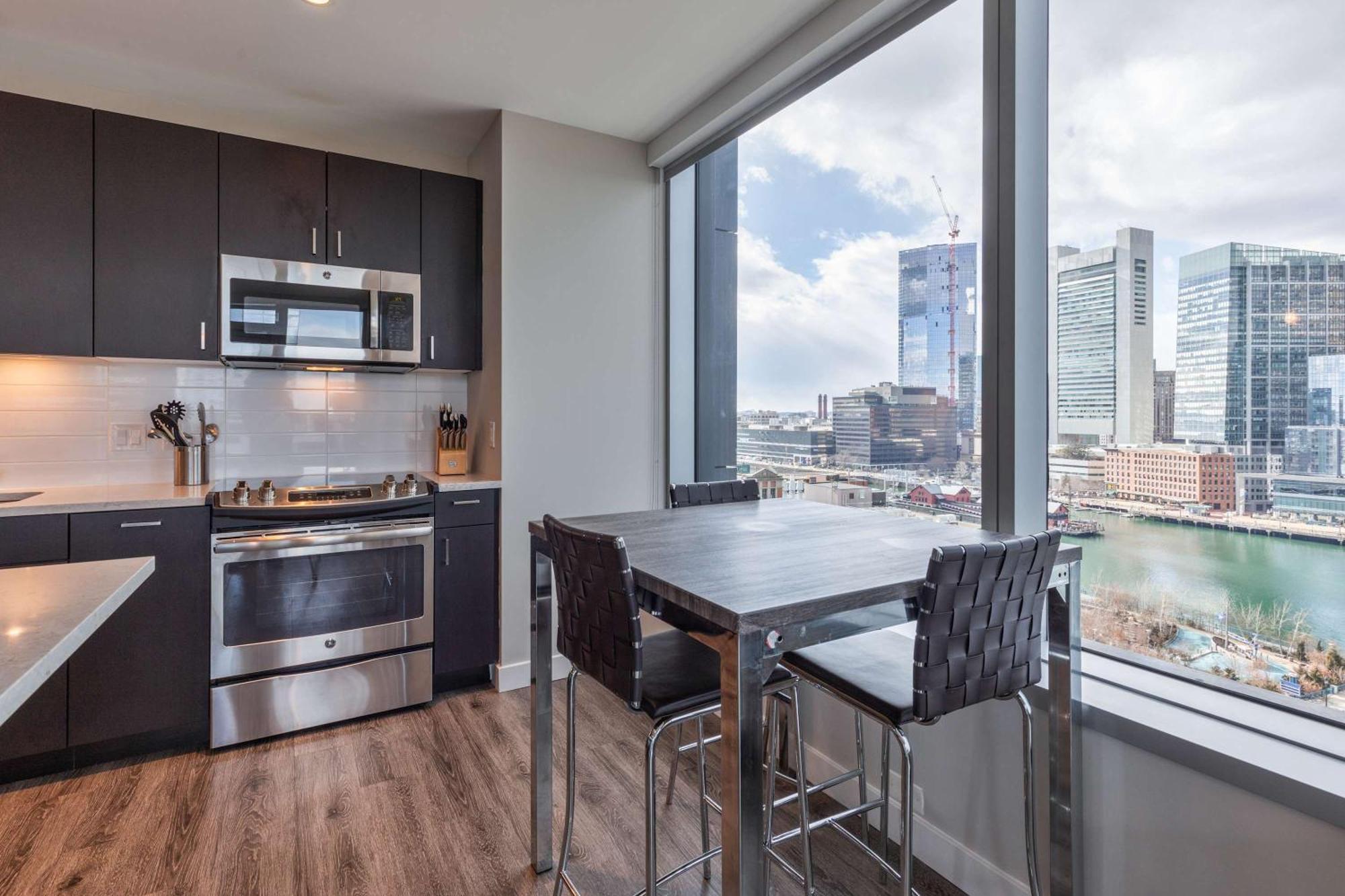 Modern In Seaport With Gym Apartment *